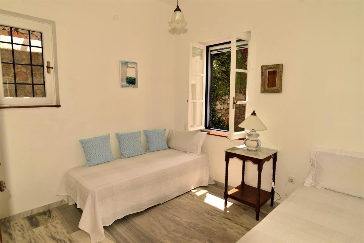 Ferienwohnung Zefyros Sunset Hydra  Exterior foto