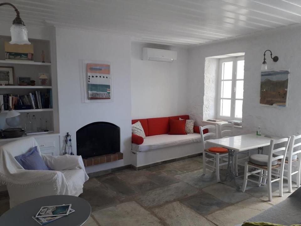 Ferienwohnung Zefyros Sunset Hydra  Exterior foto